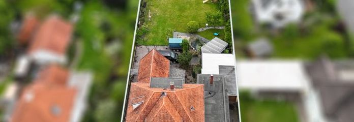 Abitare e affittare: casa quadrifamiliare con appartamento al piano terra di 146 m² e terreno di 1.080 m² a Bad Salzuflen