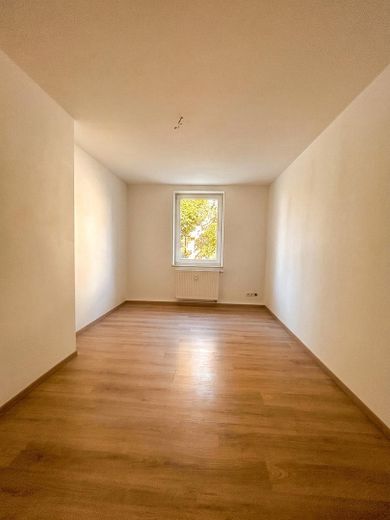 4 helle Zimmer | 87,9 m² | Offene Wohnküche + Gäste-WC – Kinder/Bürozimmer2