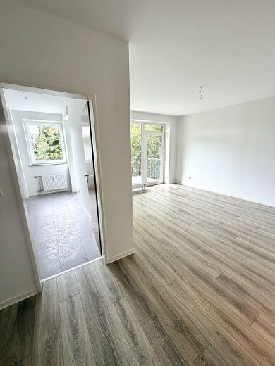 Düsseldorf Gerresheim 2-room apartment – top location directly by the forest – Wohnzimmer/ Küche
