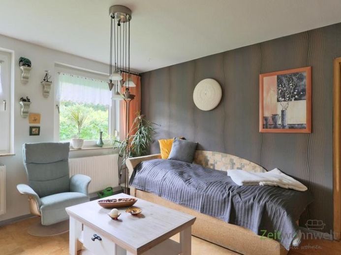 (EF1363_M) Gera: Zedlitz, preiswertes möbliertes Apartment mit PKW-Stellplatz und Service – Foto 1
