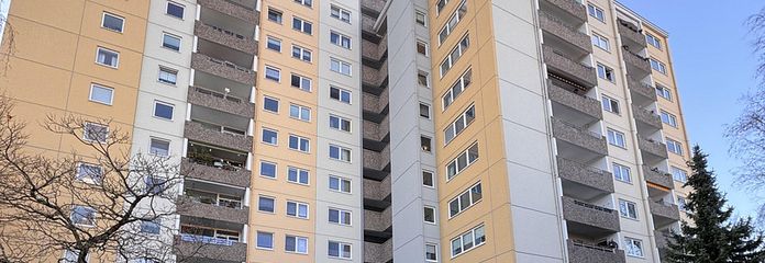 Nowoczesne mieszkanie 3-pokojowe z balkonem na 10. piętrze w Kolonii-Eil (Porz) – Graudenzstr.