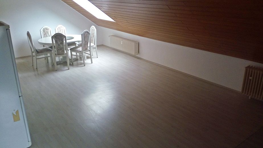 3-room top-floor apartment 100m² south side parking space garden cellar laundry room air conditioning – Foto 17