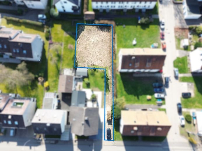 Die seltene Gelegenheit: Bauplatz in der Südstadt in zweiter Reihe mit eigener Zufahrt – Grundstücksübersicht