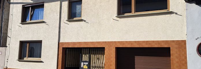 Flörsheim-OT, vivienda unifamiliar + edificios anexos