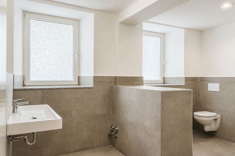 Freiraum neu definiert: 92 m² saniertes Wohnvergnügen für Familien oder Kapitalanleger – Bad