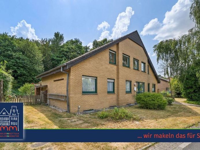 Wohnhaus mit drei Wohneinheiten und großem Entwicklungspotenzial – Foto 1