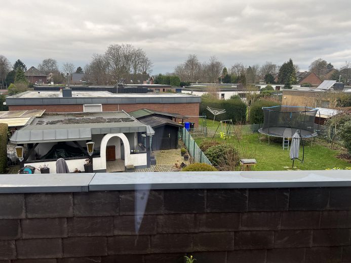 ZWEITBEZUG in aufwendig sanierte ETW (Vermietung) von Privat – Balkon mit Blick ins Grüne