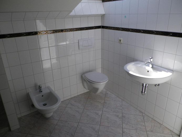 Voll/Duschbad DG