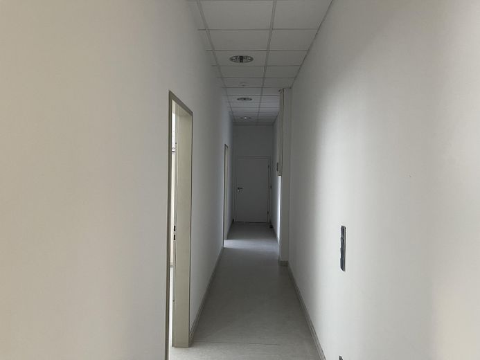 Superfici di magazzino e ufficio riscaldabili in affitto a Eggenfelden -734qm – Photo 16