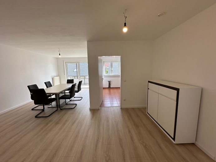MFH Bielefeld a.d.Landwehr mit 30 Wohnungen, Mietrendite ca. 5% – Wohnzimmer