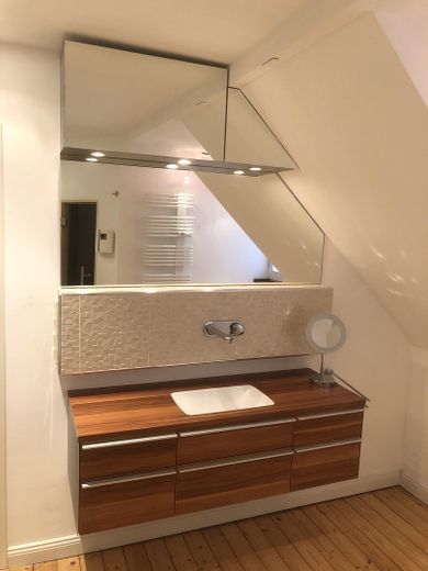 Familienbadezimmer 2. OG (2)