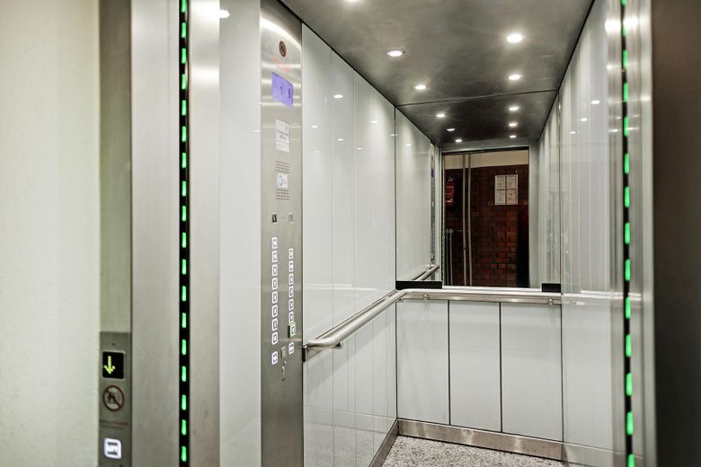 Neuer, geräumiger Aufzug