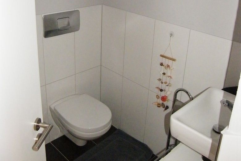 Charmante DHH mit 7 Zimmern in Neuhausen a.d.F. – Foto 6
