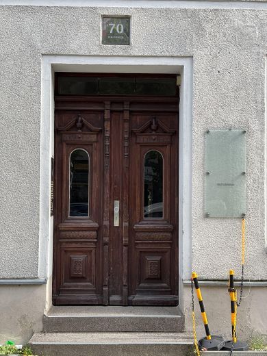 Appartamento di proprietà di 2 locali completamente ristrutturato, libero e pronto per essere abitato, a Berlino Tegel – Foto 1