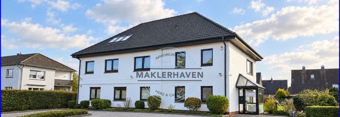 Mehr als ein Zuhause Großzügiges Anwesen mit Praxis, PV-Anlage, Wallbox und attraktiven Einnahmen.