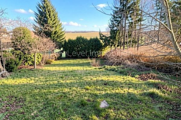 Mehrfamilienhaus | 4 Wohneinheiten | Großes Grundstück | Entwicklungspotenzial