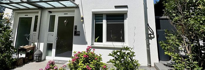 Lichtdurchflutetes modernisiertes Reiheneckhaus in ruhiger Fußweglage von Aldingen