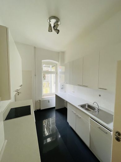 gepflegte 3-Zimmer-Wohnung Altbau modernisiert in Kiel/Südfriedhof – Einbauküche
