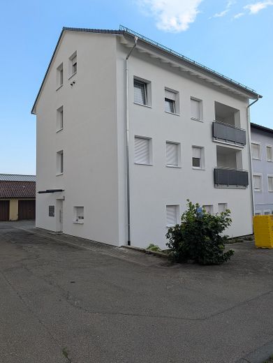 3-Zi.-DG-Wohnung mit Klima - Erstbezug nach Sanierung – Außen