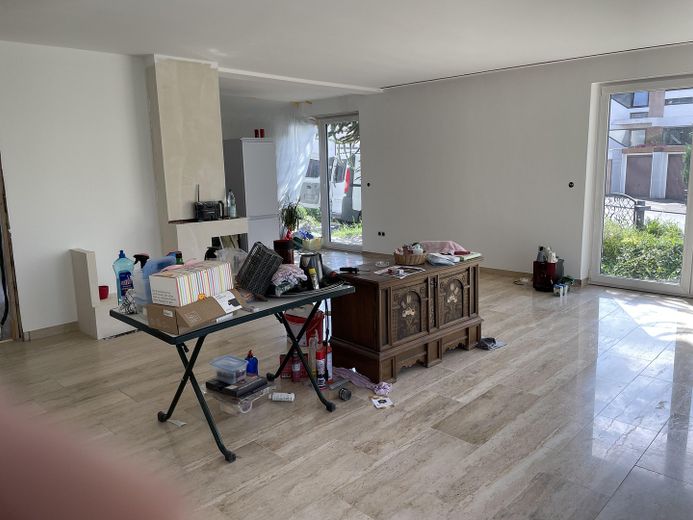 Großes Mehrfamilienhaus mit 5 Wohneinheiten - EG komplett barrierefrei – Wohnen WHG EG