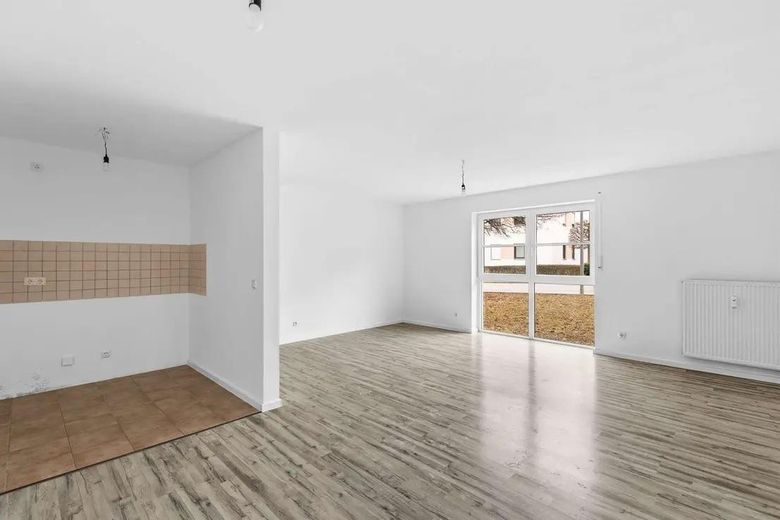 Appartamento di 2 locali appena ristrutturato con terrazza in posizione top al Galgenberg – Ess- & Wohnbereich