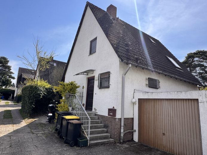 Auffahrt - Garage - Stellplatz