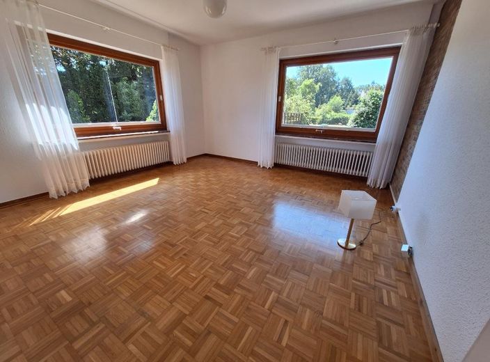 Großzügiges Einfamilienhaus in Alleinlage mit 3.250 qm Grundstück – Foto 5