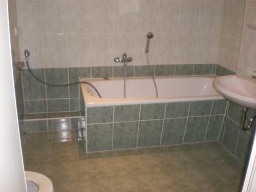 * Günstige 2-Zimmer mit Einbauküche und Wannenbad in ruhiger Lage! * – IMGP0667