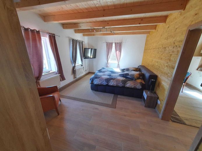 Kirchlauter-Neubrunn, Appartementhaus – Foto 13