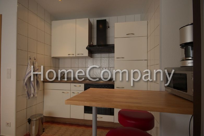 شقة مفروشة بشكل جميل جدًا مع شرفة في مبنى سكني متعدد العائلات بحالة جيدة، شمال الـ CIty – c4d6370be8ff3b34e0340370947c74a339bcd692.jpg