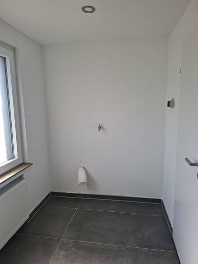 Maisonette-Wohnung, 5ZK2B, Balkon + Dachterrasse, ruhige Wohnlage von Bielefeld-Senne – Platz für Ihre Waschmaschine