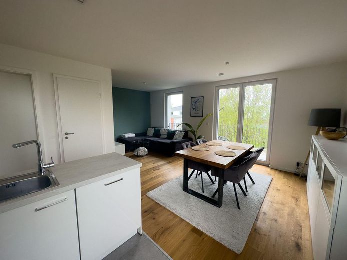 Liebevoll eingerichtete fantastische Wohnung – Foto 2