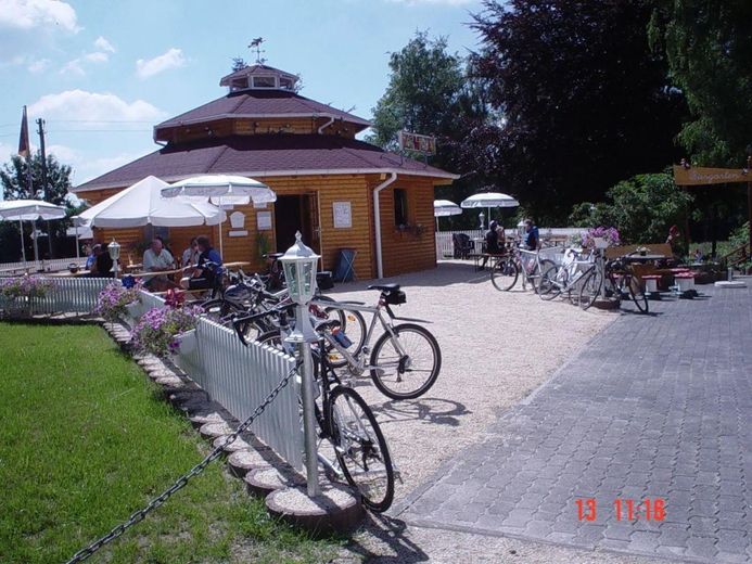 Wohnungen/ Seniorenresidenzen (11), Blockhaus-Treffpunkt(1), Bauplätze (3) – Kernfläche1/ Liebe Gäste