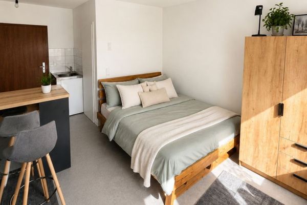 Möbliertes 1 Zimmer Apartment 1.OG, 22qm in Ludwigshafen zu vermieten