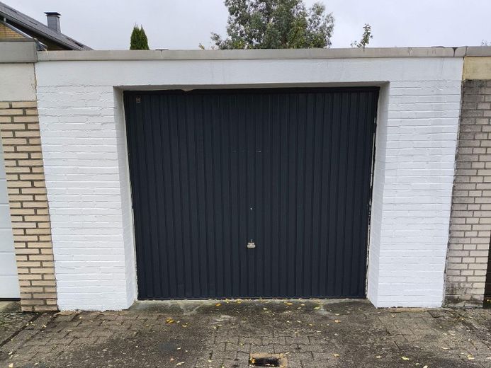 Garage (optional zu erwerben)