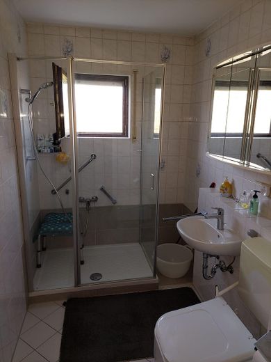 Bad mit Dusche