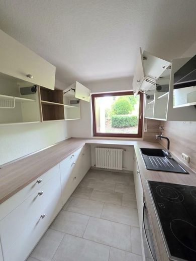2,5 locali vicino al bosco e alla zona sud della Ruhr, terrazza di 14 m², bagno: vasca + doccia, parquet in legno massello – Küchenübernahme möglich