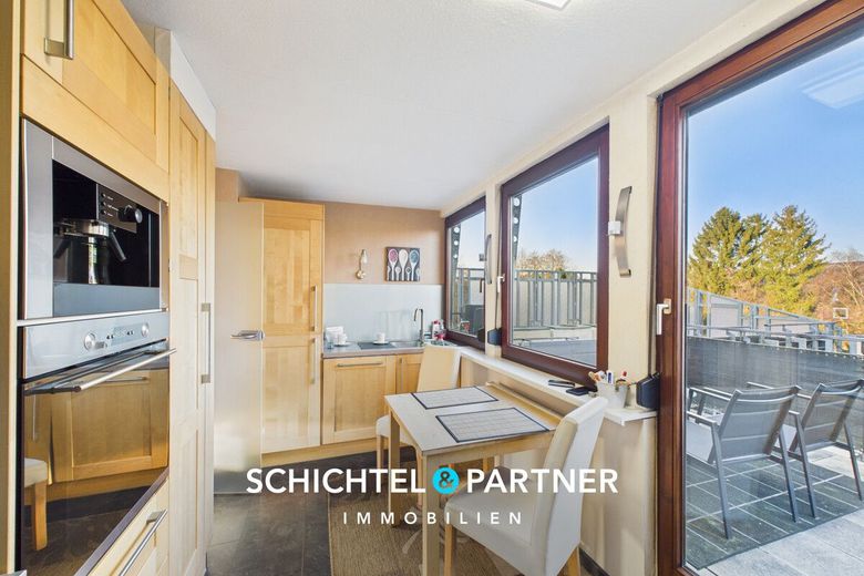 Ohlenhof | Geräumiges Dreiparteienhaus mit großem Grundstück und Gewerbe – S&amp;P | Küche
