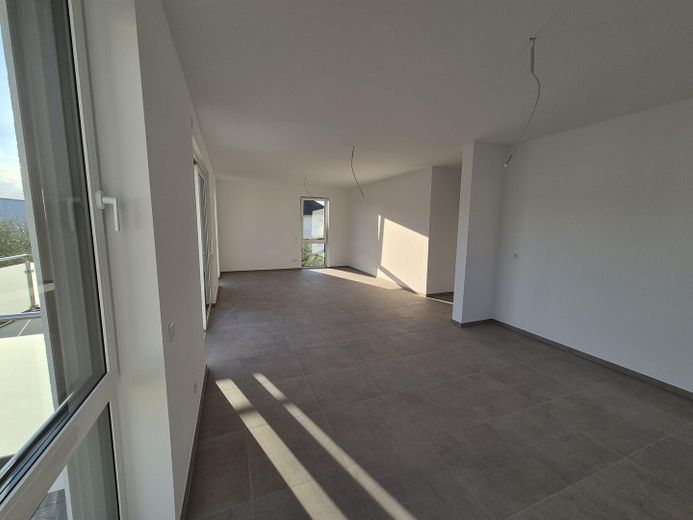 Nieuwbouw! Luxe 8-kamer-twee-onder-een-kaphuis te koop! – Küche/Essbereich