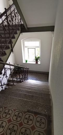 MFH Chemnitz-Kaßberg ca. 7%Rendite VOLLvermiet. WEG-aufget. Fernwärme lfd. instand geh. + Ausbaures. – Origi. schmiedeiserne Geländer