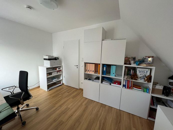 Büro/ Kinderzimmer