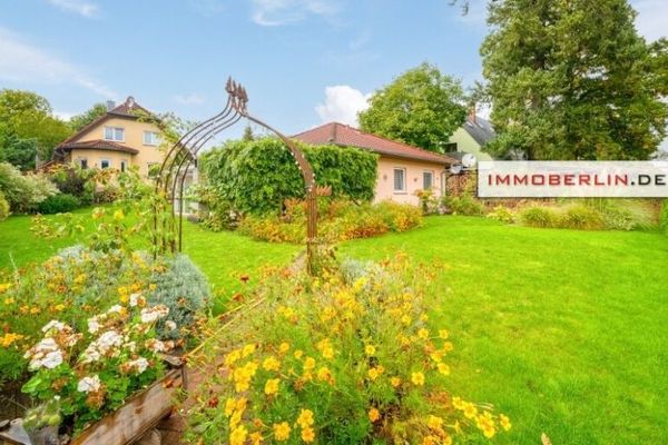 IMMOBERLIN.DE - Berlin çevresindeki Speckgürtel’de bahçe idili ve kış bahçeli büyüleyici bungalov