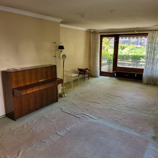 Lichtdurchflutetes Wohnen in Hamburg-Lokstedt: Charmante 3-Zimmer-Wohnung – Wohnzimmer