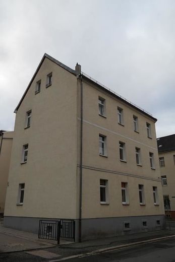 Kleine 2-Zimmer mit Laminat, Stellplatz und Dusche in ruhiger Lage! – SAM_7737