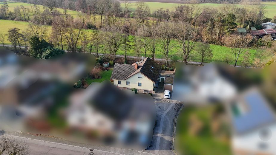 Ideales Haus für Familie mit 2–4 Kinder in sehr ruhiger Traumlage und viel Platz in Bühl-Weitenung – Außenansicht