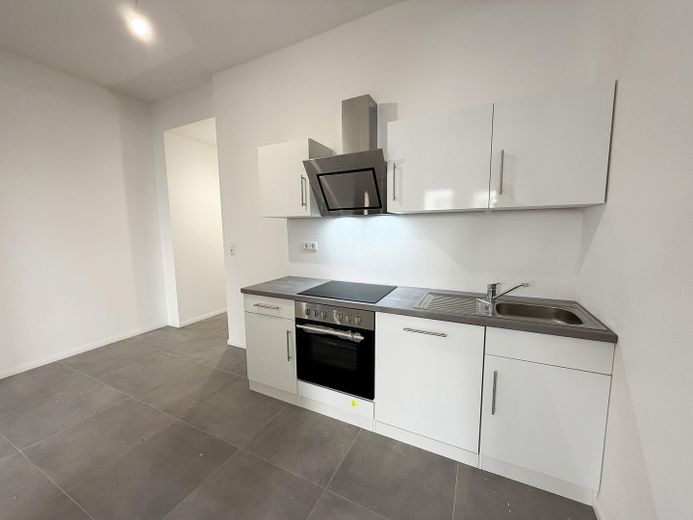 Neues 1-Zimmer-Apartment | Hochwertiges Bad & inkl. Küche | Ab 01.11.26 | Zentral in Bad Cannstatt – Küche