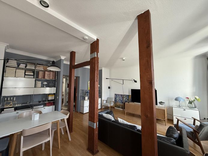 Listed monument-protected maisonette · 137m²· 70 m² roof terrace · elevator · vacant · Leipzig Zentrum-Nord – Wohnzimmer