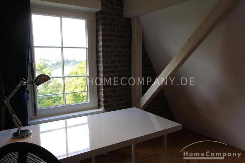 Voll möbliertes Loft in historischer Villa in direkter Rheinlage in der Bonner Südstadt! – 0a1aa2b956ff08cd3bdb8ed6f4fc933f089eff30.jpg
