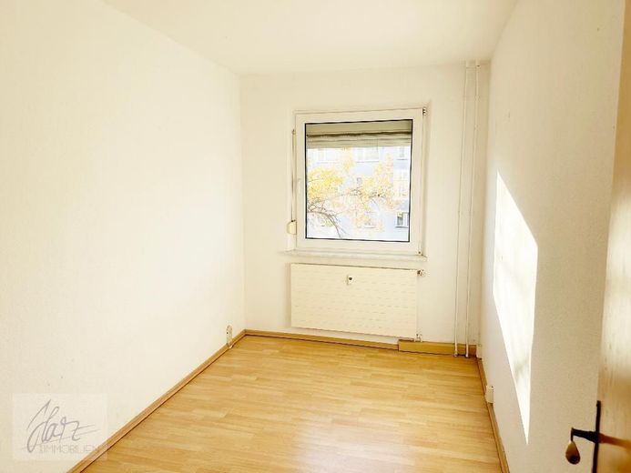 *** IHR NEUES ZUHAUSE WARTET - 3-RAUM-WOHNUNG IN ZEITHAIN MIT RENOVIERUNGSVORTEIL ZUR MIETE! *** – Kinderzimmer