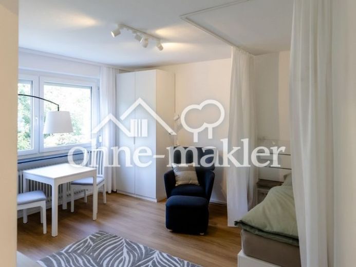 Möbliertes Zimmer auf Zeit in Berufstätigen-WG – Foto 2